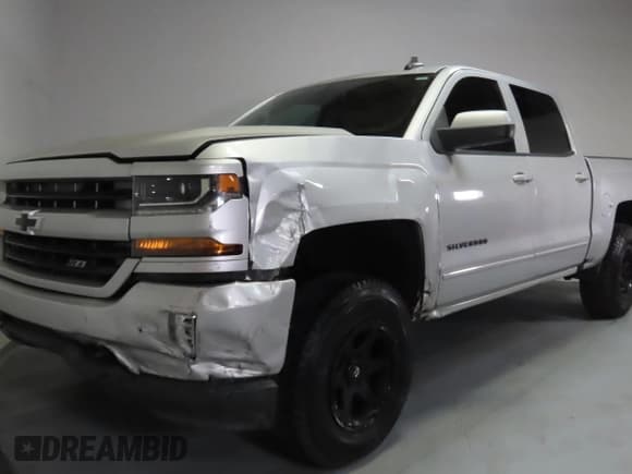 ✅ 2016 Chevrolet Silverado 1500 LT • VIN: 3GCUKREC5GG372409 • Лот: 92079055. Опубликован ранее на Copart с пробегом 65 564 миль. Бесплатный доступ к архиву аукционных продаж из США и подробный отчёт об истории автомобиля на DreamBid. Изображение 2.