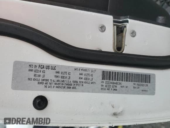 ✅ 2017 Chrysler 300 Limited • VIN: 2C3CCAAG8HH661941 • Lot: 82579765. Wystawiony na Copart z przebiegiem 108 884 mil. Bezpłatny archiwum sprzedaży aukcyjnych z USA i szczegółowy raport historii pojazdu na DreamBid. Zdjęcie 12.