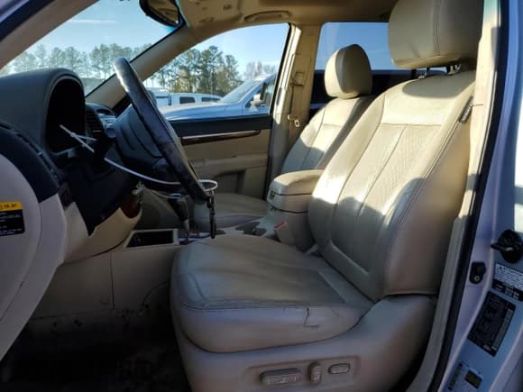 ✅ 2007 Hyundai Santa Fe SE • VIN: 5NMSH13E97H023432 • Lot: 80747954. Listed on Copart with 166,588 mi. Free auction sales archive from the USA and detailed vehicle history report at DreamBid. Image 7.