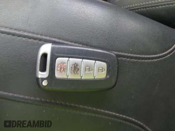 ✅ 2013 Hyundai Sonata SE • VIN: 5NPEC4AC0DH524576 • Lot: 43313417. Listed on IAAI with 144,459 mi. Free auction sales archive from the USA and detailed vehicle history report at DreamBid. Image 11.