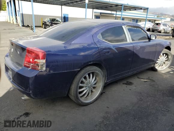 ✅ 2007 Dodge Charger • VIN: 2B3KA43G57H607878 • Лот: 92652185. Опубликован ранее на Copart с пробегом 224 859 миль. Бесплатный доступ к архиву аукционных продаж из США и подробный отчёт об истории автомобиля на DreamBid. Изображение 3.