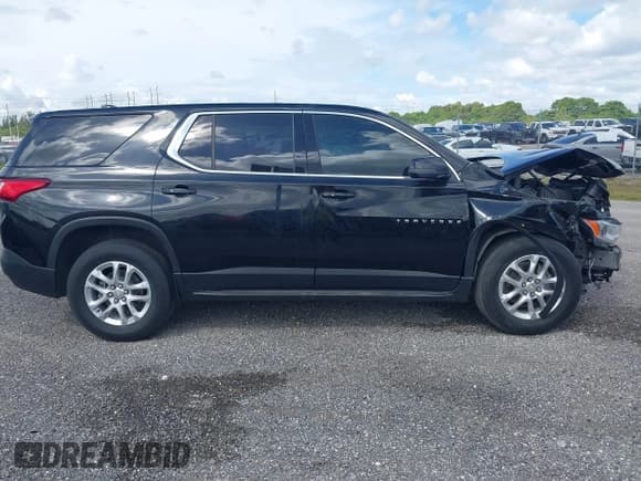 ✅ 2021 Chevrolet Traverse LS • VIN: 1GNERFKW3MJ268502 • Lot: 41697810. Listed on IAAI with 36,894 mi. Free auction sales archive from the USA and detailed vehicle history report at DreamBid. Image 14.