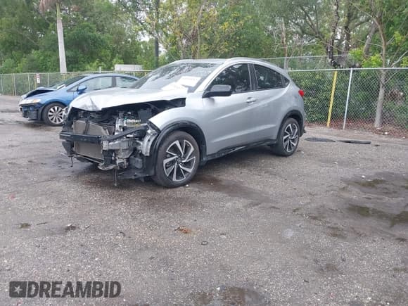 ✅ 2020 Honda HR-V Sport • VIN: 3CZRU5H13LM702377 • Lot: 42243128. Listed on IAAI with 65,418 mi. Free auction sales archive from the USA and detailed vehicle history report at DreamBid. Image 2.