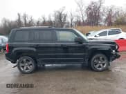 ✅ 2017 Jeep Patriot Sport • VIN: 1C4NJPBA1HD208653 • Lot: 41864826. Listed on IAAI with 77,196 mi. Free auction sales archive from the USA and detailed vehicle history report at DreamBid. Image 13.