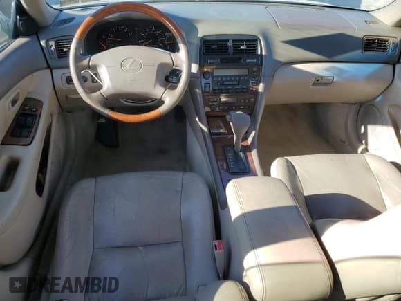 ✅ 2001 Lexus ES 300 • VIN: JT8BF28G210341484 • Lot: 90393505. Listed on Copart with 246,089 mi. Free auction sales archive from the USA and detailed vehicle history report at DreamBid. Image 8.