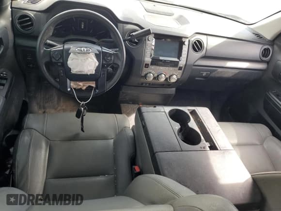 ✅ 2020 Toyota Tundra SR • VIN: 5TFTY5F10LX011191 • Лот: 77595574. Опубликован ранее на Copart с пробегом 83 892 миль. Бесплатный доступ к архиву аукционных продаж из США и подробный отчёт об истории автомобиля на DreamBid. Изображение 8.