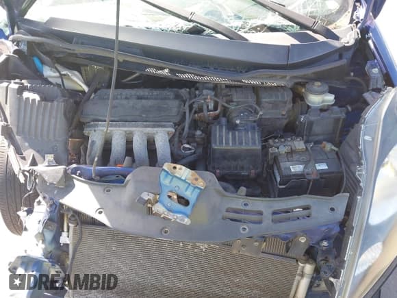 ✅ 2013 Honda Fit Sport • VIN: JHMGE8H52DC021210 • Лот: 43487361. Опубликован ранее на IAAI с пробегом 215 312 миль. Бесплатный доступ к архиву аукционных продаж из США и подробный отчёт об истории автомобиля на DreamBid. Изображение 10.