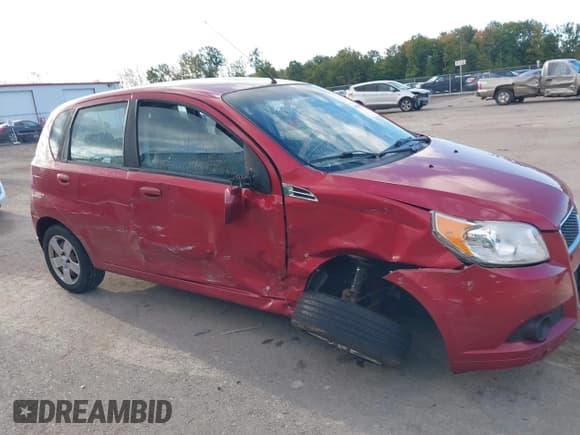✅ 2011 Chevrolet Aveo 1LT • VIN: KL1TD6DE0BB125010 • Lot: 41613503. Wystawiony na IAAI z przebiegiem 100 757 mil. Bezpłatny archiwum sprzedaży aukcyjnych z USA i szczegółowy raport historii pojazdu na DreamBid. Zdjęcie 6.