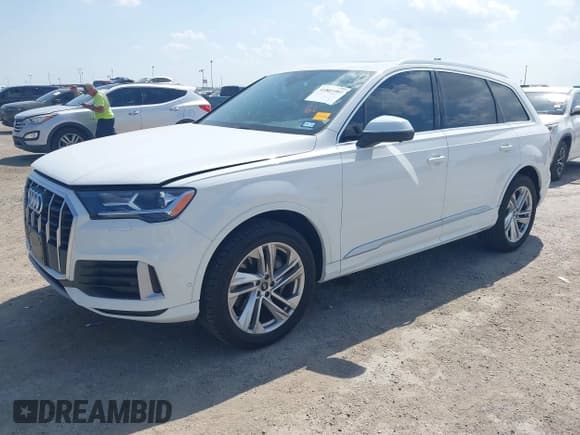✅ 2021 Audi Q7 Premium Plus • VIN: WA1LJAF76MD014837 • Lot: 41861597. Wystawiony na IAAI z przebiegiem 51 718 mil. Bezpłatny archiwum sprzedaży aukcyjnych z USA i szczegółowy raport historii pojazdu na DreamBid. Zdjęcie 17.