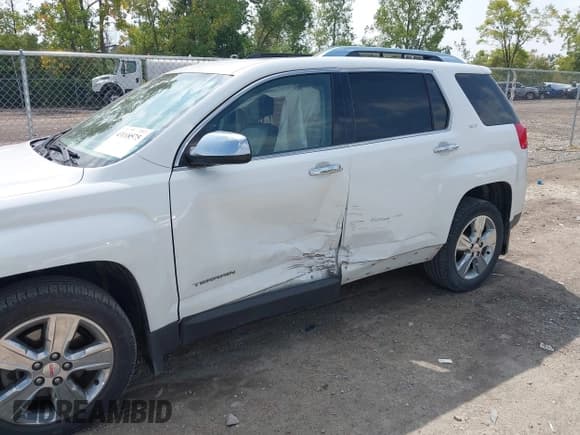 ✅ 2015 GMC Terrain SLT • VIN: 2GKALTEK6F6410832 • Лот: 43118575. Опубликован ранее на IAAI с пробегом 191 595 миль. Бесплатный доступ к архиву аукционных продаж из США и подробный отчёт об истории автомобиля на DreamBid. Изображение 6.