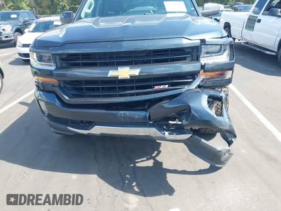 2017 Chevrolet Silverado 1500 LT with VIN 1GCVKREC6HZ229846, listed as a IAAI auction lot 43298428 with 86,125 mi miles and . Bid and sale history available at DreamBid. Image 17.