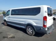 ✅ 2018 Ford Transit Passenger XL • VIN: 1FBZX2YM8JKA97299 • Lot: 53553115. Wystawiony na Copart z przebiegiem 101 532 mil. Bezpłatny archiwum sprzedaży aukcyjnych z USA i szczegółowy raport historii pojazdu na DreamBid. Zdjęcie 2.