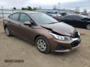 ✅ 2019 Chevrolet Cruze LS • VIN: 1G1BC5SM3K7129947 • Lot: 47478583. Listed on Copart with 110,979 mi. Free auction sales archive from the USA and detailed vehicle history report at DreamBid. Image 4.