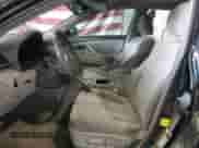 2011 Toyota Camry LE z VIN 4T4BF3EKXBR214266, wystawiony jako Copart lot #86236685 z przebiegiem 182 466 mil mil oraz Szkoda całkowita • Salvage title. Historia ofert i sprzedaży dostępna na DreamBid. Obrazek 7.