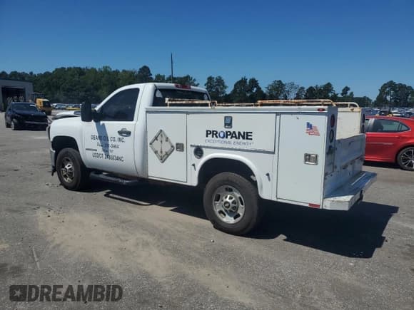 ✅ 2013 Chevrolet Silverado 2500HD Work Truck • VIN: 1GB0CVCG4DF133090 • Lot: 70621075. Wystawiony na Copart z przebiegiem 290 084 mil. Bezpłatny archiwum sprzedaży aukcyjnych z USA i szczegółowy raport historii pojazdu na DreamBid. Zdjęcie 2.