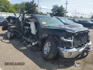 ✅ 2018 Chevrolet Silverado 1500 LT • VIN: 1GCVKREC9JZ327369 • Лот: 68379444. Опубликован ранее на Copart с пробегом 100 271 миль. Бесплатный доступ к архиву аукционных продаж из США и подробный отчёт об истории автомобиля на DreamBid. Изображение 4.