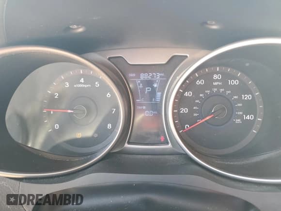 ✅ 2016 Hyundai Veloster • VIN: KMHTC6AD9GU304354 • Lot: 75347214. Wystawiony na Copart z przebiegiem 88 273 mil. Bezpłatny archiwum sprzedaży aukcyjnych z USA i szczegółowy raport historii pojazdu na DreamBid. Zdjęcie 9.