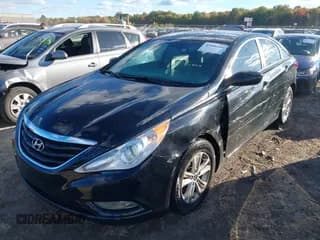 ✅ 2013 Hyundai Sonata GLS • VIN: 5NPEB4AC3DH724063 • Лот: 43406189. Опубликован ранее на IAAI с пробегом 95 235 миль. Бесплатный доступ к архиву аукционных продаж из США и подробный отчёт об истории автомобиля на DreamBid. Изображение 2.