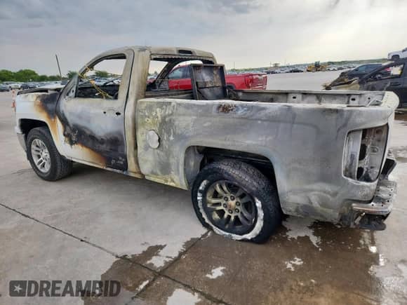 2014 Chevrolet Silverado 1500 LT с VIN 1GCNCREC1EZ324243, выставлен на аукционе Copart как лот 68464975 с пробегом Не указан миль и На запчасти • Non repairable. История ставок и продаж доступна на DreamBid. Изображение 2.