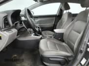 ✅ 2018 Hyundai Elantra Limited • VIN: 5NPD84LF9JH241996 • Lot: 86505945. Wystawiony na Copart z przebiegiem 121 042 mil. Bezpłatny archiwum sprzedaży aukcyjnych z USA i szczegółowy raport historii pojazdu na DreamBid. Zdjęcie 7.