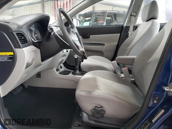 ✅ 2011 Hyundai Accent GLS • VIN: KMHCN4AC2BU619611 • Lot: 66896835. Listed on Copart with 110,949 mi. Free auction sales archive from the USA and detailed vehicle history report at DreamBid. Image 7.