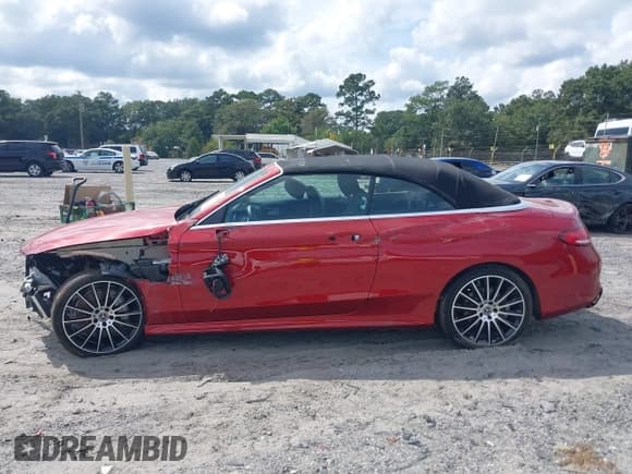 ✅ 2019 Mercedes-Benz C 300 • VIN: WDDWK8DB2KF900712 • Лот: 40417473. Опубликован ранее на IAAI с пробегом 29 773 миль. Бесплатный доступ к архиву аукционных продаж из США и подробный отчёт об истории автомобиля на DreamBid. Изображение 15.