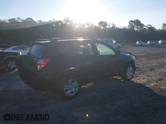 ✅ 2010 Toyota RAV4 • VIN: 2T3BF4DVXAW071983 • Лот: 43503171. Опубликован ранее на IAAI с пробегом 199 377 миль. Бесплатный доступ к архиву аукционных продаж из США и подробный отчёт об истории автомобиля на DreamBid. Изображение 4.