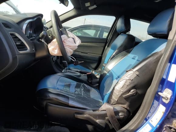 ✅ 2013 Dodge Avenger SE • VIN: 1C3CDZAB7DN753978 • Lot: 46814634. Wystawiony na Copart z przebiegiem 69 868 mil. Bezpłatny archiwum sprzedaży aukcyjnych z USA i szczegółowy raport historii pojazdu na DreamBid. Zdjęcie 7.