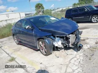 ✅ 2018 Hyundai Elantra Value Edition • VIN: KMHD84LF7JU595565 • Lot: 40461015. Wystawiony na IAAI z przebiegiem 72 180 mil. Bezpłatny archiwum sprzedaży aukcyjnych z USA i szczegółowy raport historii pojazdu na DreamBid. Zdjęcie 1.