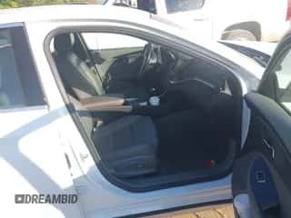 2017 Chevrolet Impala LT z VIN 1G1105SA8HU163483, wystawiony jako IAAI lot #43335380 z przebiegiem 164 303 mil mil oraz . Historia ofert i sprzedaży dostępna na DreamBid. Obrazek 5.