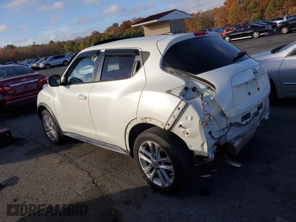 ✅ 2014 Nissan Juke SL • VIN: JN8AF5MV0ET484980 • Lot: 89652575. Listed on Copart with 88,684 mi. Free auction sales archive from the USA and detailed vehicle history report at DreamBid. Image 2.