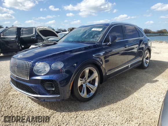 ✅ 2023 Bentley Bentayga V8 • VIN: SJAHT2ZV7PC018249 • Lot: 74703184. Listed on Copart with Not provided. Free auction sales archive from the USA and detailed vehicle history report at DreamBid. Image 1.