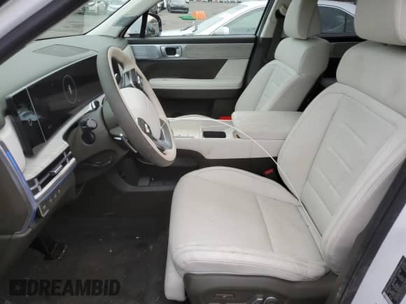 2025 Hyundai Santa Fe Calligraphy с VIN 5NMP5DGL9SH083762, выставлен на аукционе Copart как лот 85725454 с пробегом 1 977 миль миль и Списание • Salvage title. История ставок и продаж доступна на DreamBid. Изображение 7.