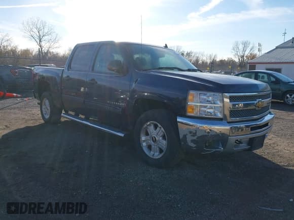 ✅ 2012 Chevrolet Silverado 1500 LT • VIN: 1GCPKSE74CF145134 • Lot: 43698193. Wystawiony na IAAI z przebiegiem 156 828 mil. Bezpłatny archiwum sprzedaży aukcyjnych z USA i szczegółowy raport historii pojazdu na DreamBid. Zdjęcie 1.