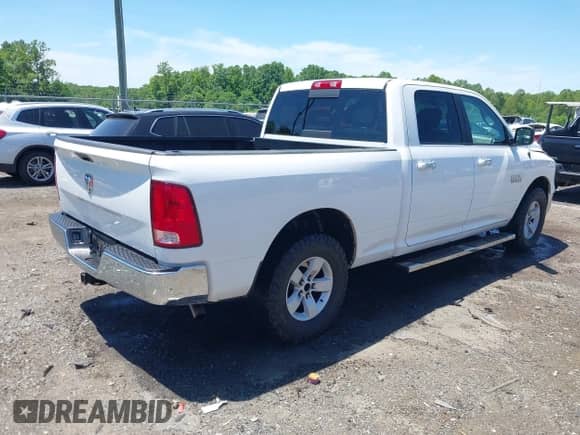 2017 Ram 1500 Big Horn z VIN 1C6RR7TT3HS770180, wystawiony jako IAAI lot #42279885 z przebiegiem 146 444 mil mil oraz . Historia ofert i sprzedaży dostępna na DreamBid. Obrazek 4.