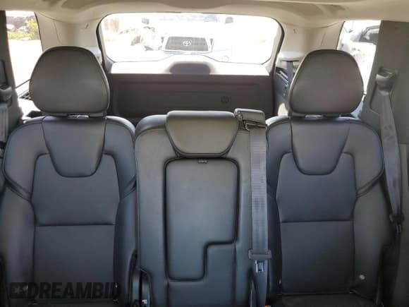 ✅ 2020 Volvo XC90 Momentum • VIN: YV4102CK6L1532037 • Lot: 48437895. Listed on Copart with 57,018 mi. Free auction sales archive from the USA and detailed vehicle history report at DreamBid. Image 10.