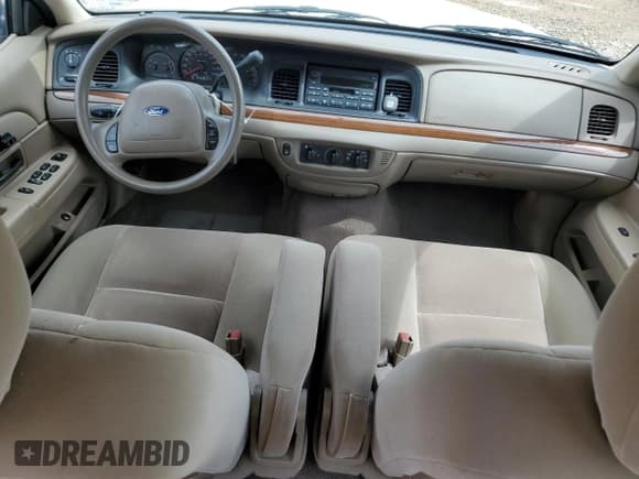 ✅ 2004 Ford Crown Victoria Standard • VIN: 2FAFP73W14X162733 • Lot: 56578055. Wystawiony na Copart z przebiegiem 87 181 mil. Bezpłatny archiwum sprzedaży aukcyjnych z USA i szczegółowy raport historii pojazdu na DreamBid. Zdjęcie 8.