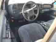 1999 Chevrolet Silverado 1500 с VIN 1GCEK19R2XR130715, выставлен на аукционе Copart как лот 70545035 с пробегом 297 221 миль миль и Списание • Salvage title. История ставок и продаж доступна на DreamBid. Изображение 8.