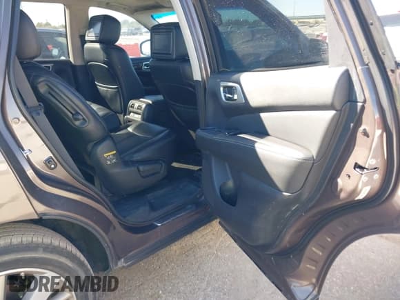 ✅ 2015 Nissan Pathfinder SV • VIN: 5N1AR2MN3FC621554 • Лот: 43676217. Опубликован ранее на IAAI с пробегом 241 375 миль. Бесплатный доступ к архиву аукционных продаж из США и подробный отчёт об истории автомобиля на DreamBid. Изображение 8.