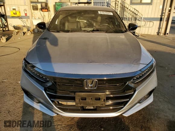 ✅ 2022 Honda Accord Sport • VIN: 1HGCV1F34NA023032 • Lot: 91834025. Wystawiony na Copart z przebiegiem 29 636 mil. Bezpłatny archiwum sprzedaży aukcyjnych z USA i szczegółowy raport historii pojazdu na DreamBid. Zdjęcie 5.