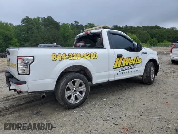 ✅ 2018 Ford F-150 XL • VIN: 1FTMF1C57JFB02794 • Lot: 58041445. Wystawiony na Copart z przebiegiem 279 074 mil. Bezpłatny archiwum sprzedaży aukcyjnych z USA i szczegółowy raport historii pojazdu na DreamBid. Zdjęcie 3.