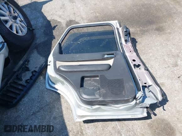 2010 Mercury Mariner Premier с VIN 4M2CN9HG3AKJ27247, выставлен на аукционе IAAI как лот 43011250 с пробегом 96 157 миль миль и . История ставок и продаж доступна на DreamBid. Изображение 11.