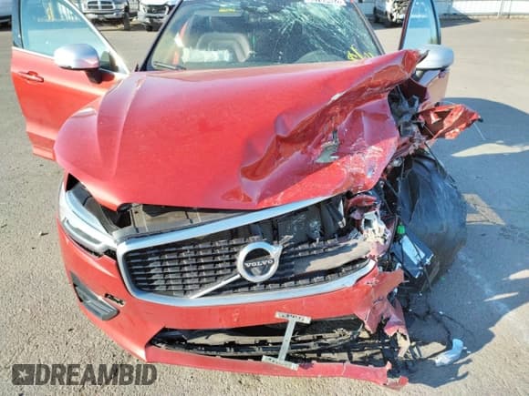 ✅ 2019 Volvo XC60 R-Design • VIN: LYVBR0DM5KB263845 • Lot: 55709402. Listed on Copart with Not provided. Free auction sales archive from the USA and detailed vehicle history report at DreamBid. Image 7.