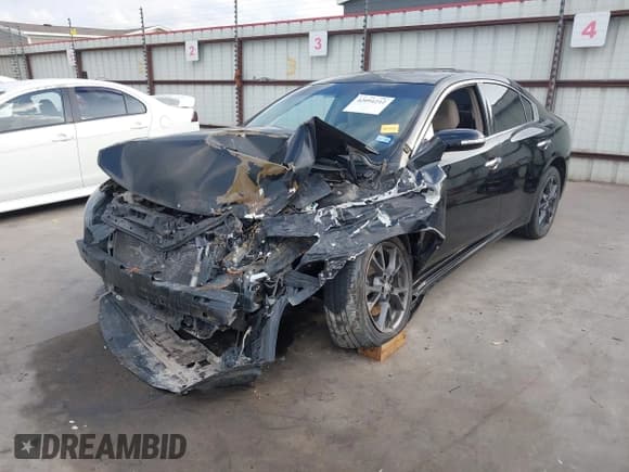 ✅ 2014 Nissan Maxima SV • VIN: 1N4AA5AP5EC499187 • Lot: 42094212. Listed on IAAI with 196,747 mi. Free auction sales archive from the USA and detailed vehicle history report at DreamBid. Image 23.