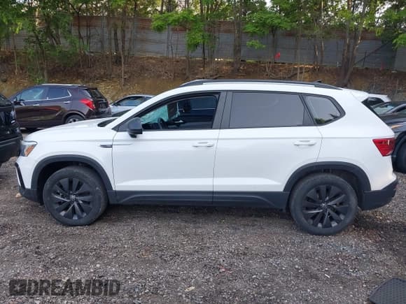 ✅ 2022 Volkswagen Taos S • VIN: 3VVMX7B21NM055390 • Лот: 42392357. Опубликован ранее на IAAI с пробегом 64 677 миль. Бесплатный доступ к архиву аукционных продаж из США и подробный отчёт об истории автомобиля на DreamBid. Изображение 14.