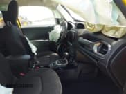 ✅ 2023 Jeep Renegade Latitude • VIN: ZACNJDB10PPP56686 • Lot: 42673554. Listed on IAAI with 18,621 mi. Free auction sales archive from the USA and detailed vehicle history report at DreamBid. Image 5.