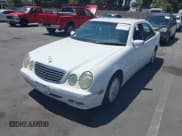 ✅ 2000 Mercedes-Benz E 320 • VIN: WDBJF65J7YA997882 • Лот: 42684042. Опубликован ранее на IAAI с пробегом 254 467 миль. Бесплатный доступ к архиву аукционных продаж из США и подробный отчёт об истории автомобиля на DreamBid. Изображение 6.