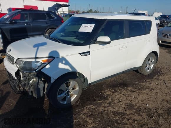 ✅ 2017 Kia Soul • VIN: KNDJN2A26H7493560 • Лот: 43404339. Опубликован ранее на IAAI с пробегом 105 273 миль. Бесплатный доступ к архиву аукционных продаж из США и подробный отчёт об истории автомобиля на DreamBid. Изображение 21.