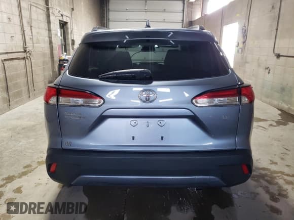 ✅ 2023 Toyota Corolla Cross LE • VIN: 7MUCAAAG9PV039470 • Lot: 68522515. Wystawiony na Copart z przebiegiem 63 653 mil. Bezpłatny archiwum sprzedaży aukcyjnych z USA i szczegółowy raport historii pojazdu na DreamBid. Zdjęcie 6.