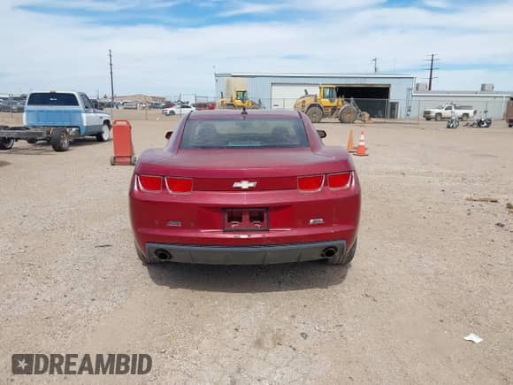 2011 Chevrolet Camaro 1LT z VIN 2G1FB1ED2B9168150, wystawiony jako IAAI lot #43295127 z przebiegiem 134 027 mil mil oraz . Historia ofert i sprzedaży dostępna na DreamBid. Obrazek 16.